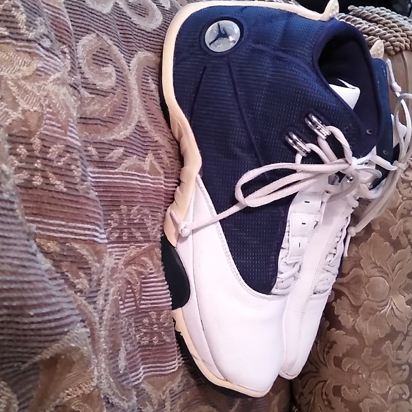 Michael Jordan Shoes - Picture 2 of 5